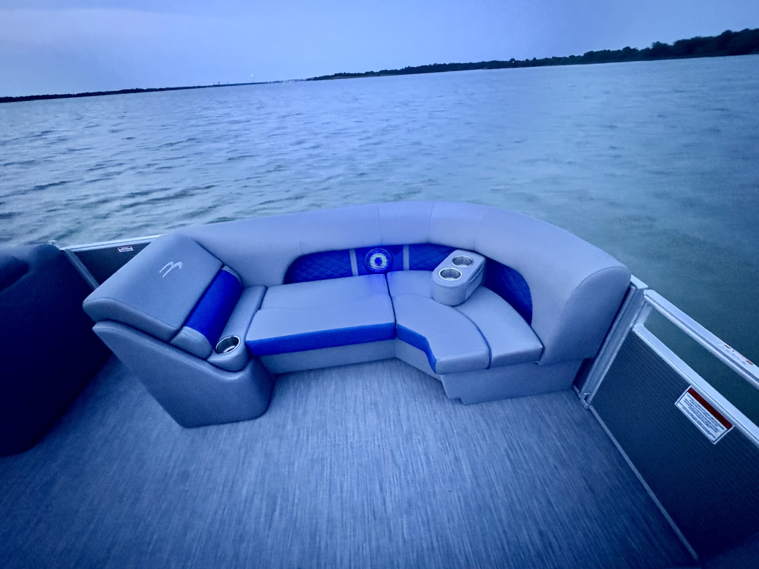 2023 Bennington Pontoon photo 4