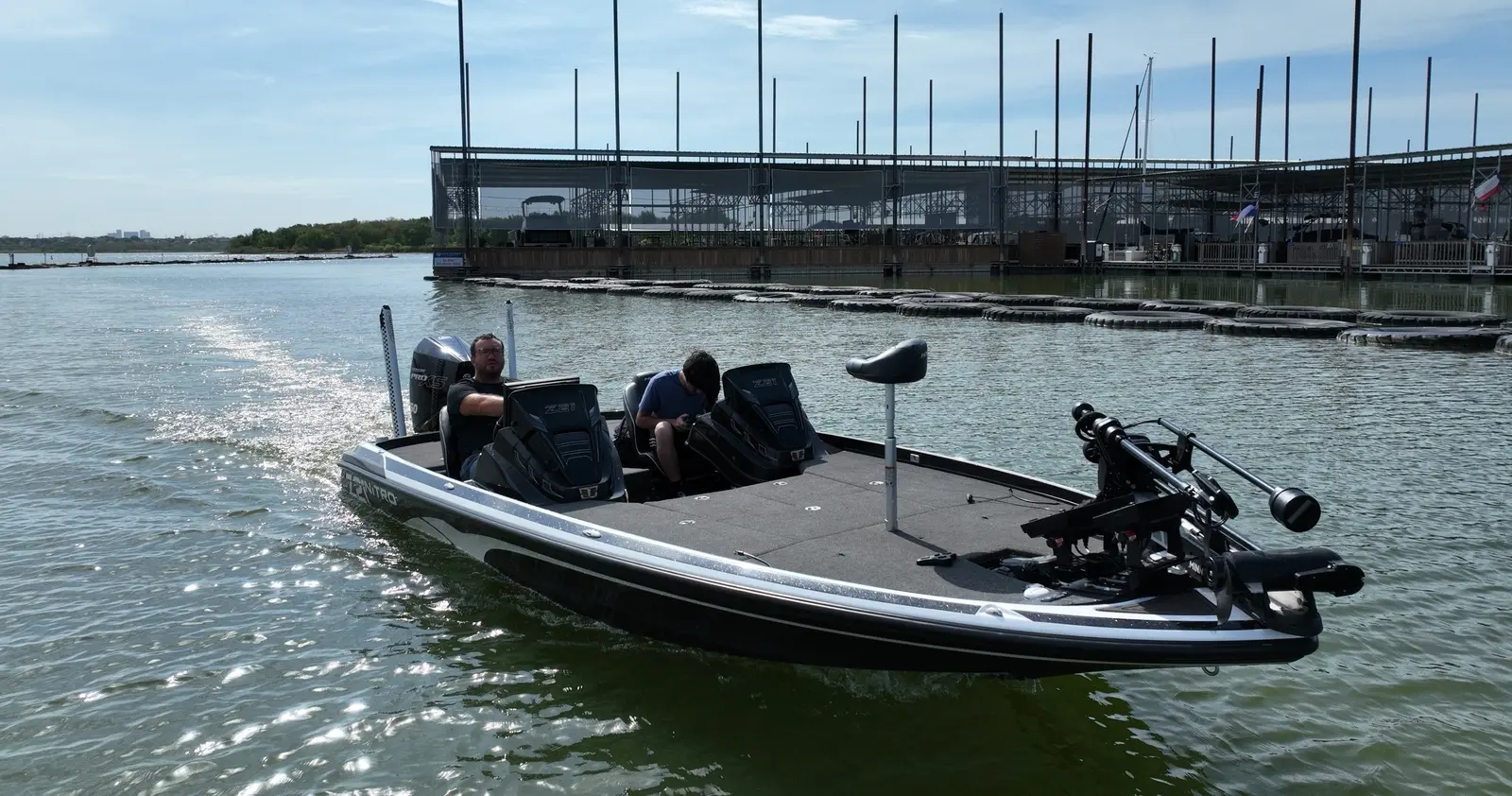 Nitro Z21 Pro Bass Boat photo 2