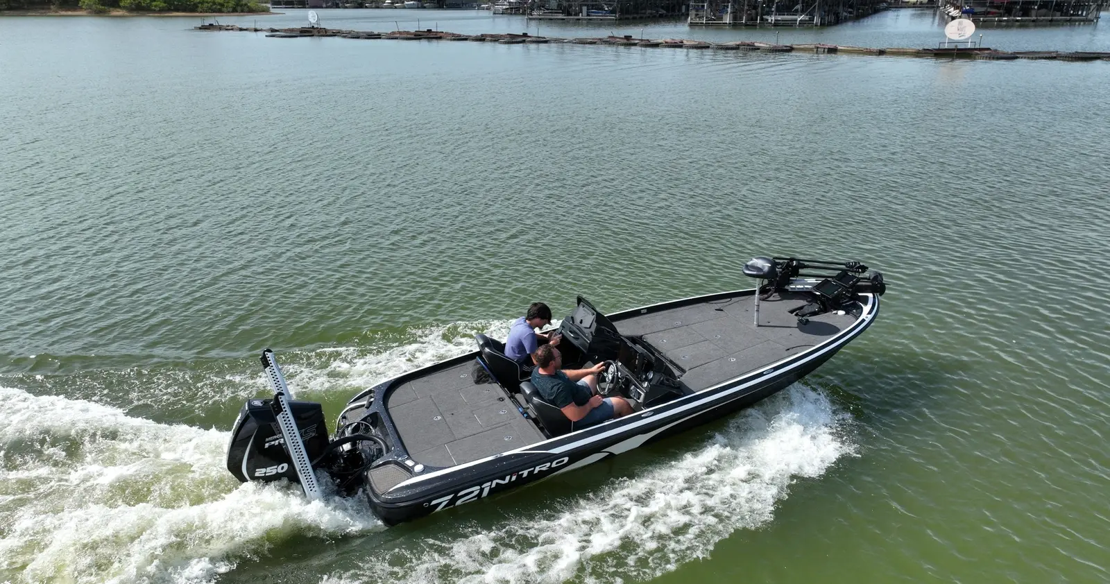 Nitro Z21 Pro Bass Boat photo 3